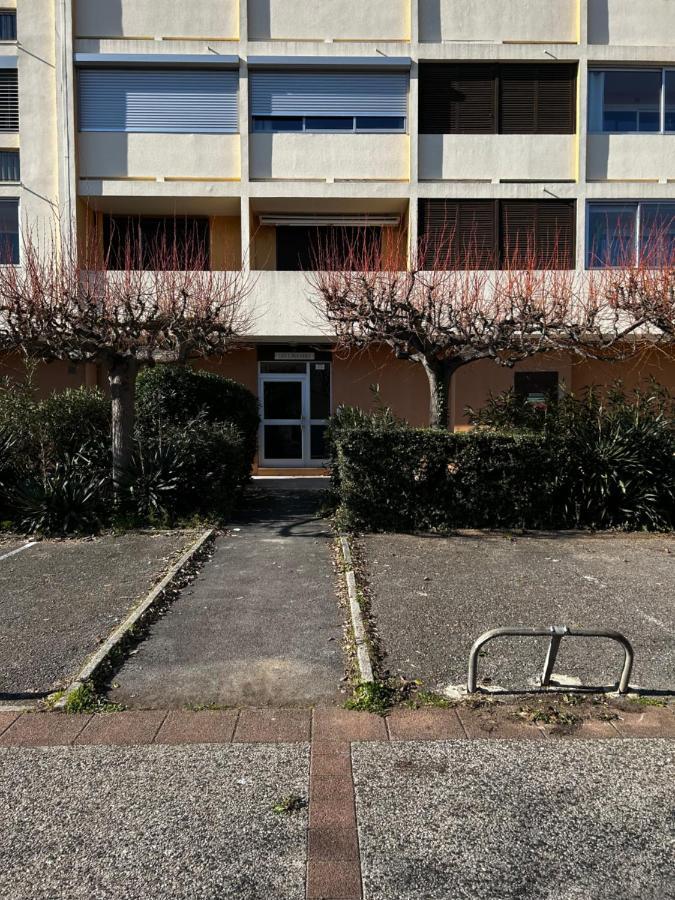 Studio Ideal Pour Cure Thermale Balaruc-les-Bains Exteriör bild
